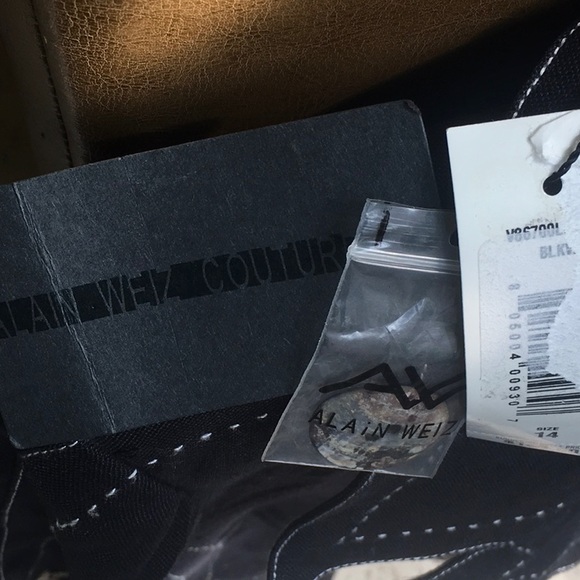 Jacket by Alain Weiz Couture - Picture 4 of 4